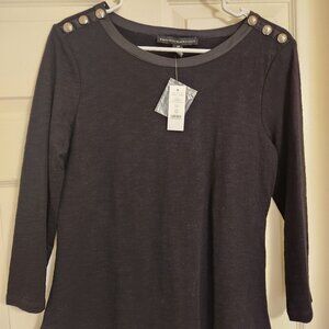 New w/tag White House Black Market 3Quarter sleeve Button Shoulder Tee Size XS